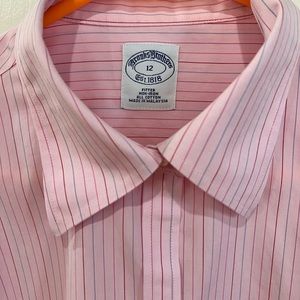 Women’s Brooks Brothers size 12 pink stripe fitted blouse